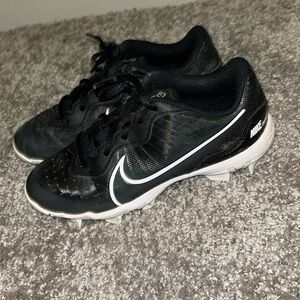 Foot ball shoes size 4